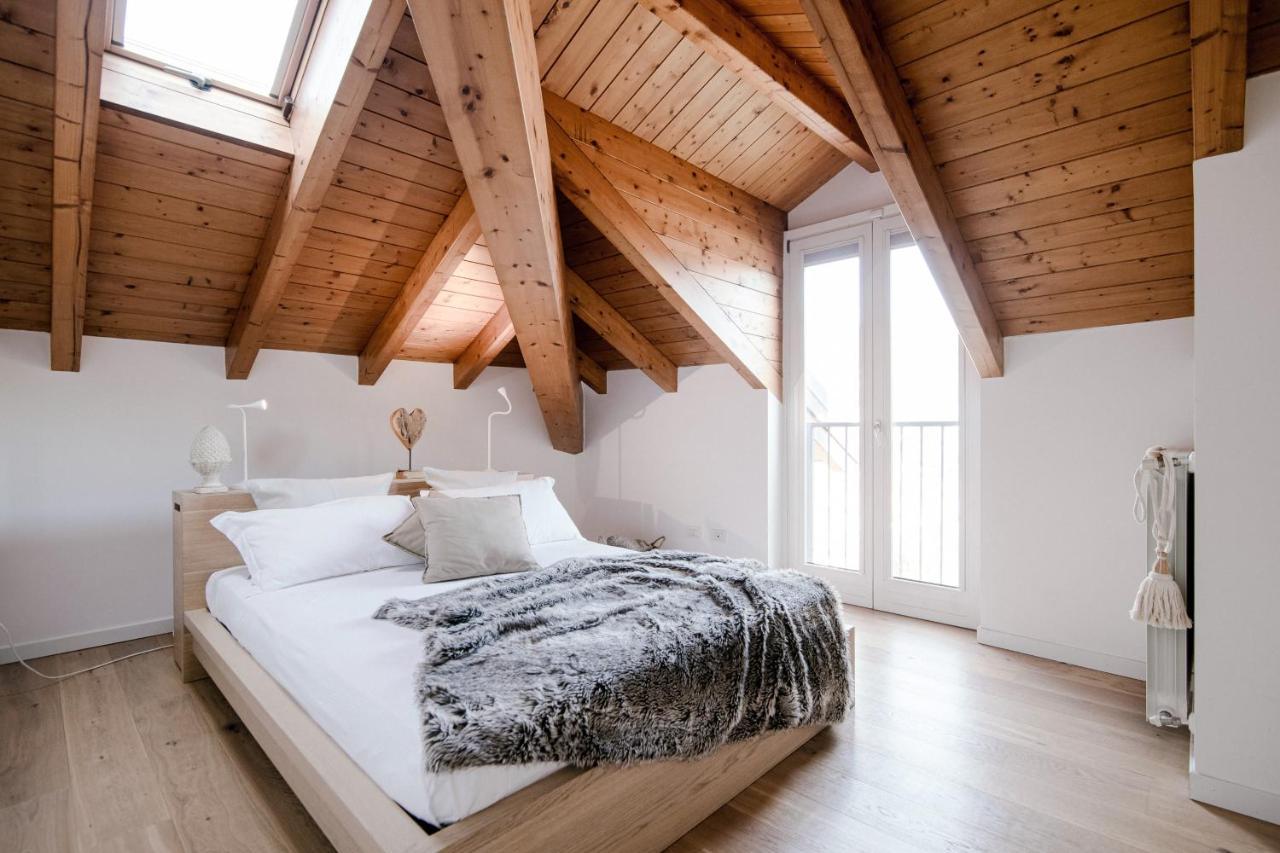 Appartamento Modern Luxury Attic - Bymyhomeincomo *