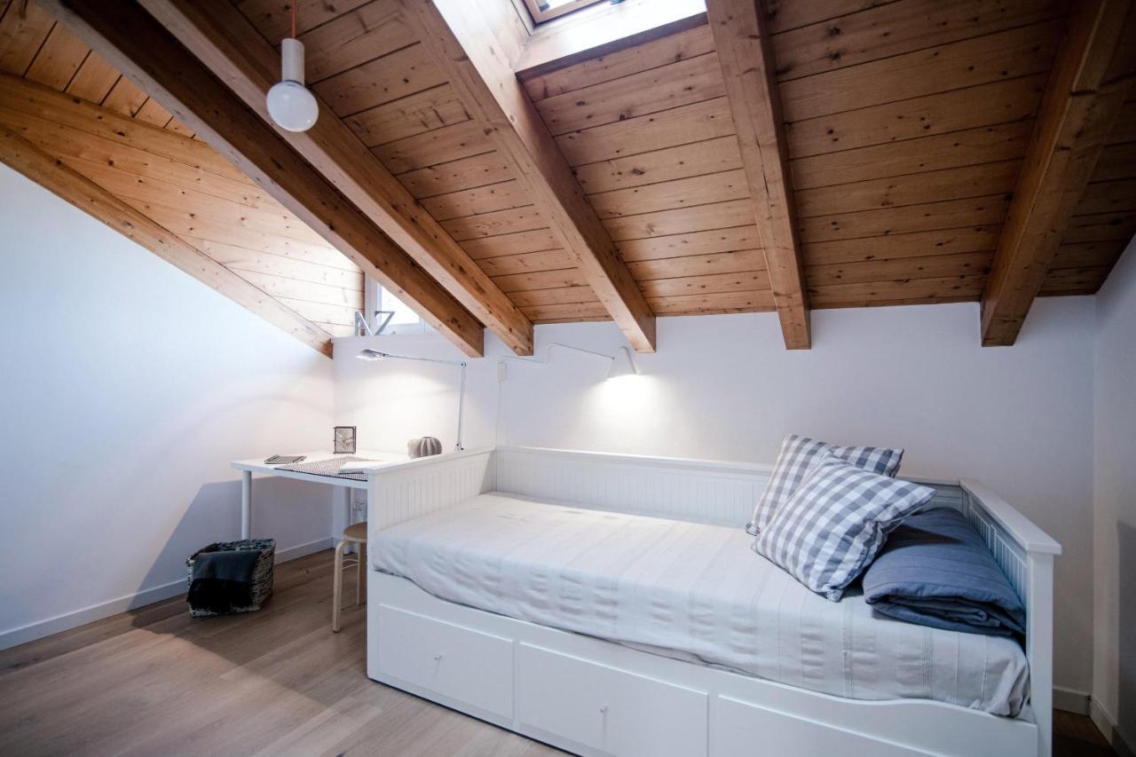 Modern Luxury Attic - Bymyhomeincomo Côme
